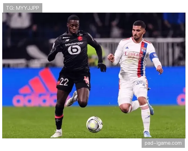 法甲助攻王争夺战白热化,明星球员状态回暖助球队冲击冠军 法甲助攻王争夺战白热化,明星球员状态回暖助球队冲击冠军